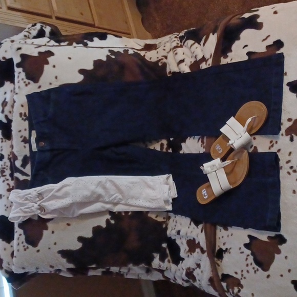 EST 1948 DENIM, WOMENS CLASSIC FIT, SIZE 4. - Picture 1 of 8